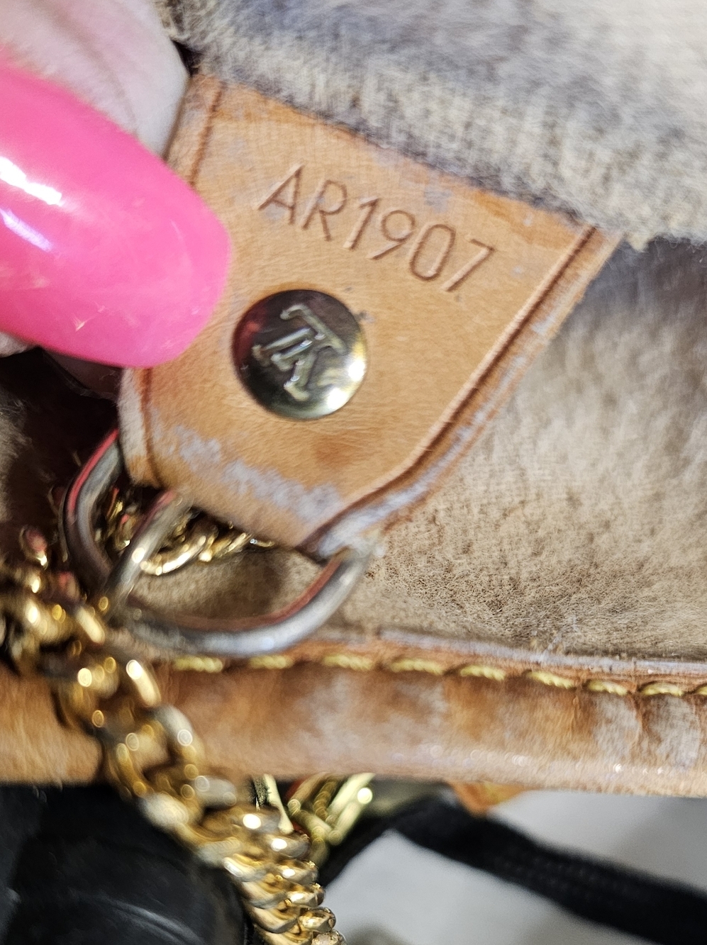 Louis Vuitton Monogram Canvas Bucket Tote in Brown and Tan - Picture 12 of 15